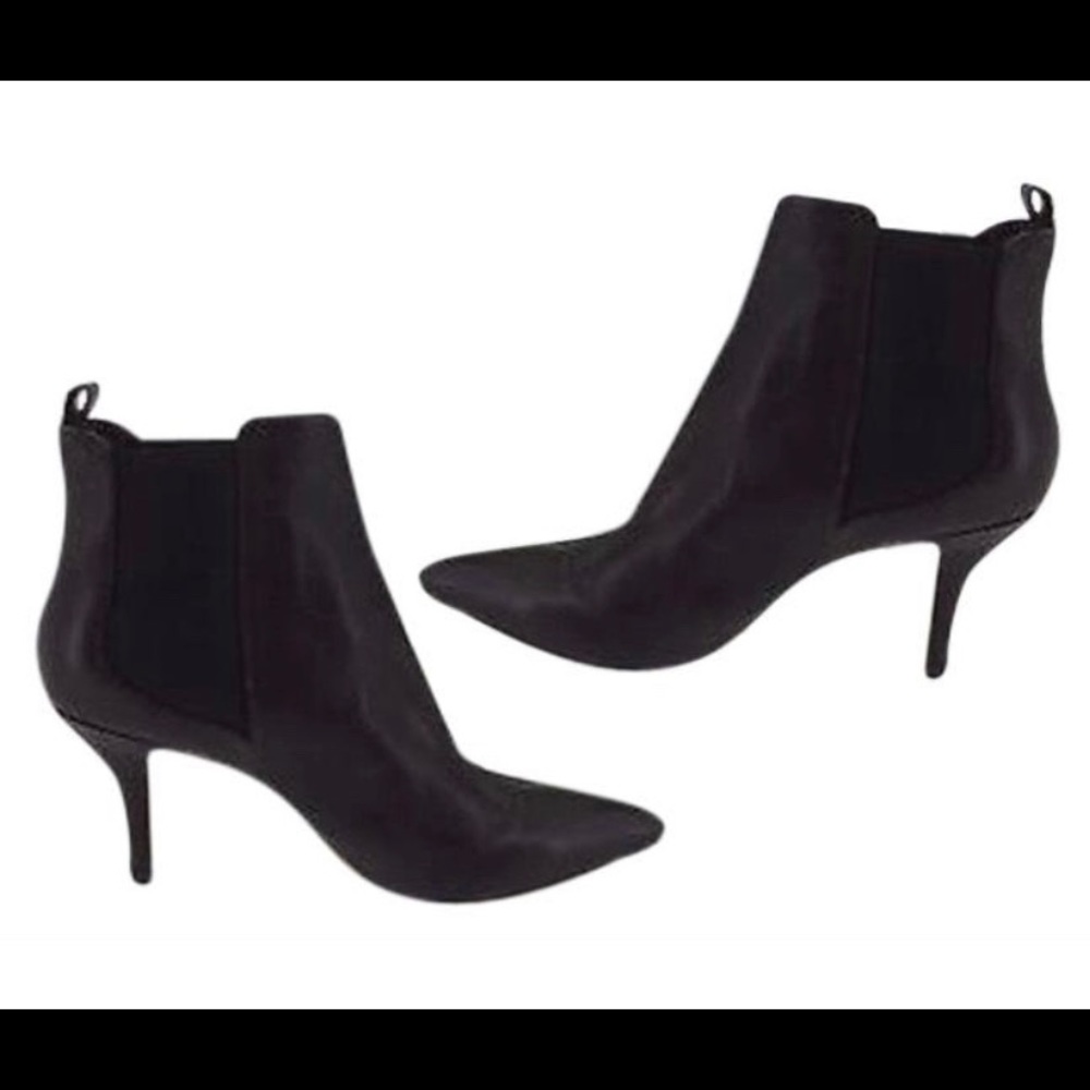 Michael Kors authentic  Asbury black pointy booties